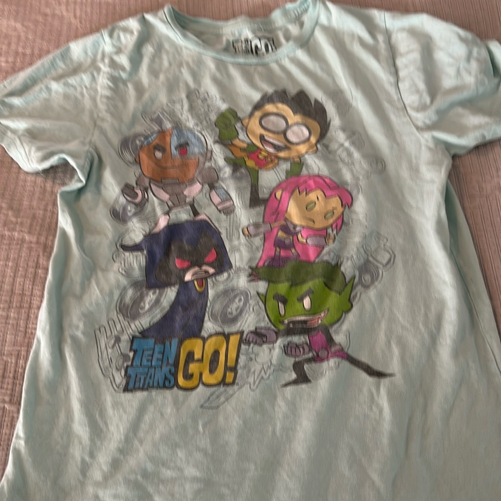 Teen titans go kids XL t-shirt
